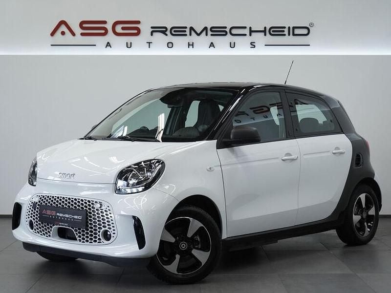 Gebraucht Smart ForFour Electric Drive Passion 41 kW (56 PS) 2020 Weiß Limousine