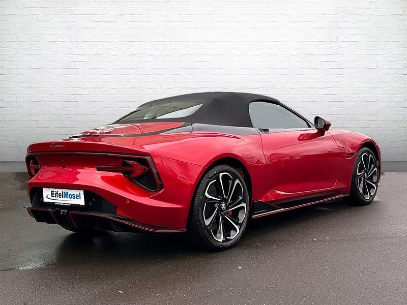 Gebraucht MG Cyberster 375 kW (510 PS) 2026 Rot Cabrio