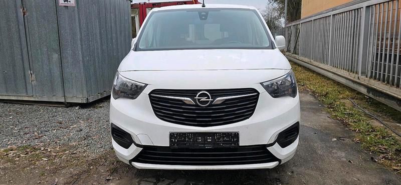 Weiß Gebraucht 2023 Opel Combo Edition Van / Kleinbus | 7.500 € (Fairer Preis) - Bild 1/4
