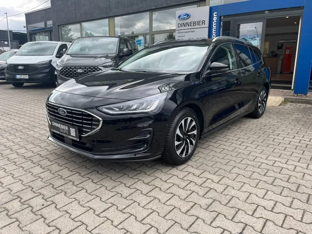 Nowe Ford Focus Titanium 155 KM (114 kW) 2025 Czarny Kombi