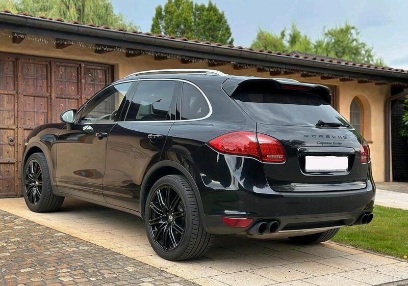 Schwarz Gebraucht 2010 Porsche Cayenne Turbo SUV | 18.999 € - Bild 1/4