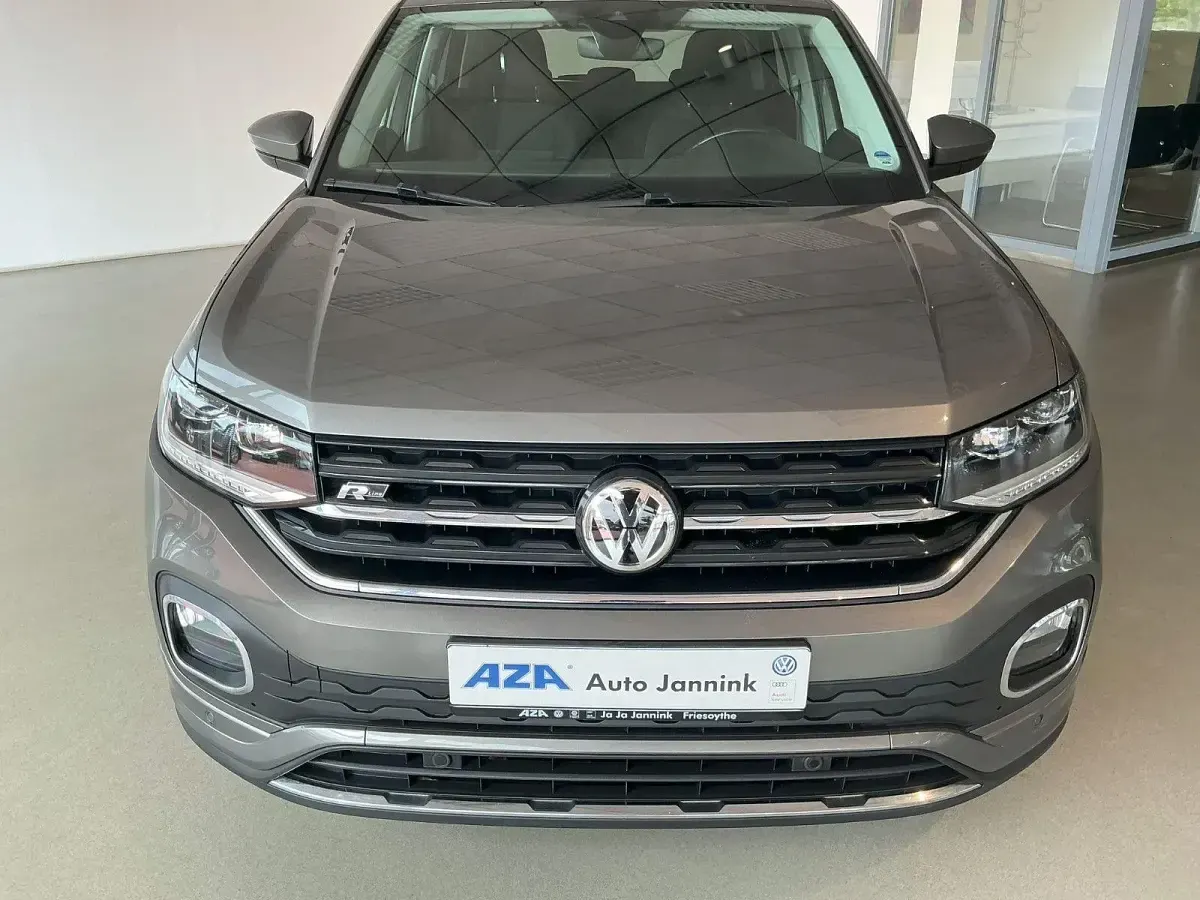 Gebraucht VW T-Cross Life 116 PS (85 kW) 2019 Grau SUV