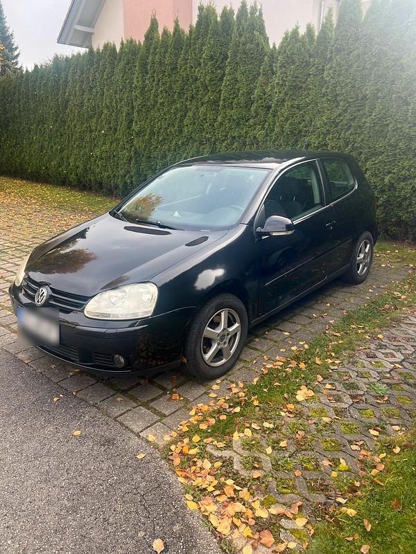Gebraucht VW Golf V 80 PS (58 kW) 2008 Schwarz Kleinwagen