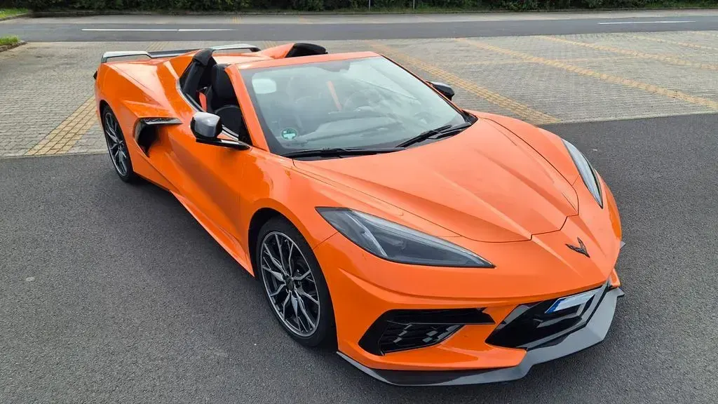 Gebraucht Corvette Stingray 481 PS (353 kW) 2024 Orange Cabrio