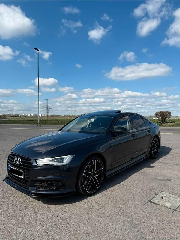 Gebraucht Audi A6 Design 150 PS (110 kW) 2017 Blau Limousine