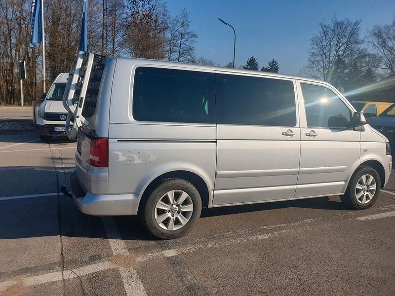 Gebraucht VW Caravelle 136 PS (100 kW) 2011 Grau Van / Kleinbus