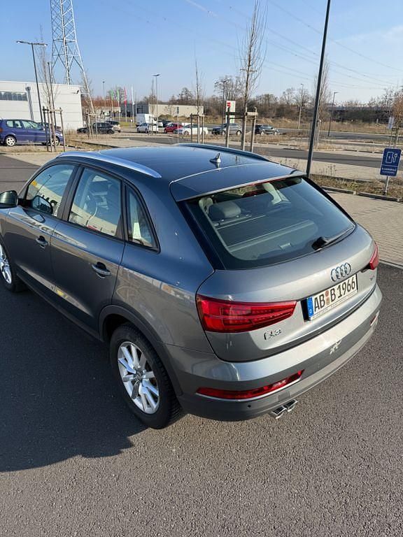 Gebraucht Audi Q3 Ambiente 150 PS (110 kW) 2016 Grau SUV
