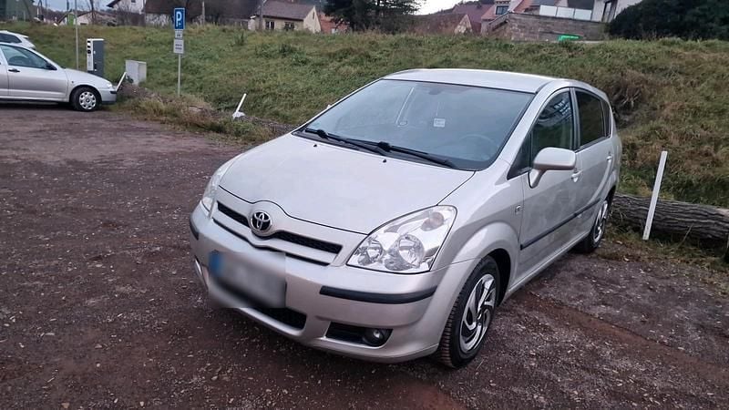 Gebraucht Toyota Corolla 101 PS (74 kW) 2006 Silber Kombi