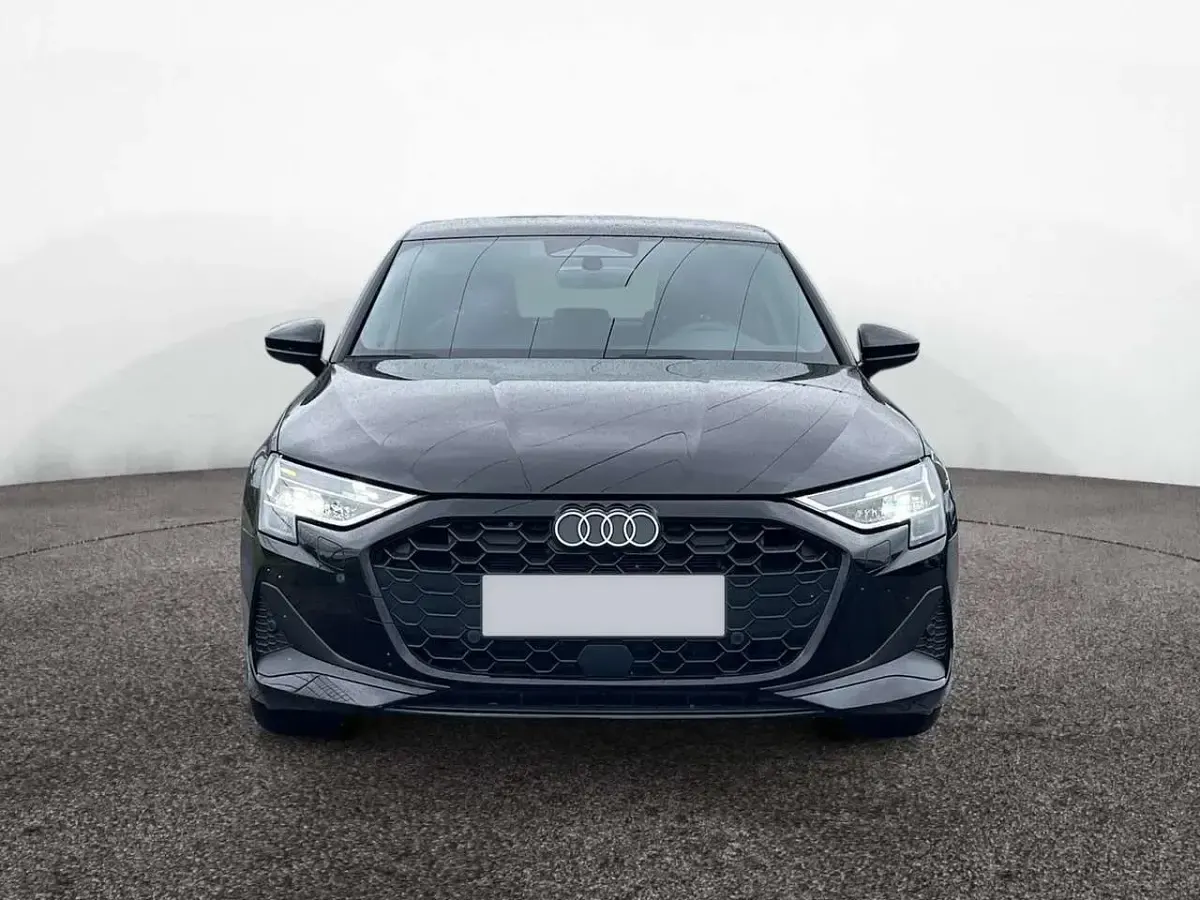 Nowe Audi A3 150 KM (110 kW) 2026 Czarny Sedan/Limuzyna
