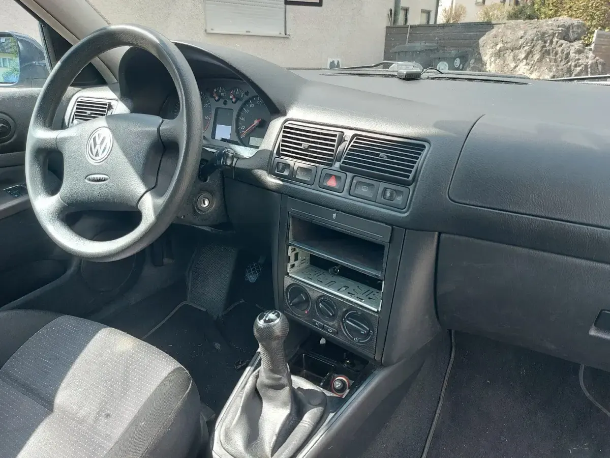 Gebraucht VW Golf IV 75 PS (55 kW) 2002 Blau Limousine