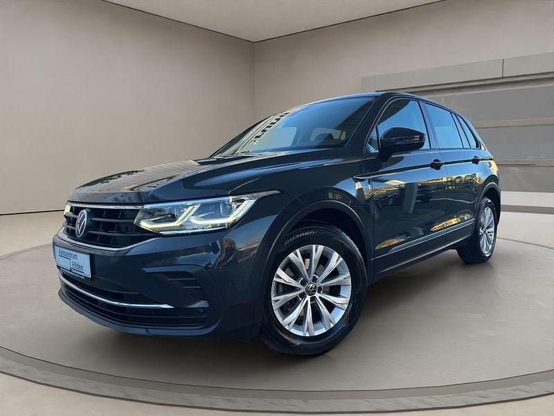 Grau Gebraucht 2022 VW Tiguan SUV | 19.990 € (Superpreis) - Bild 1/4
