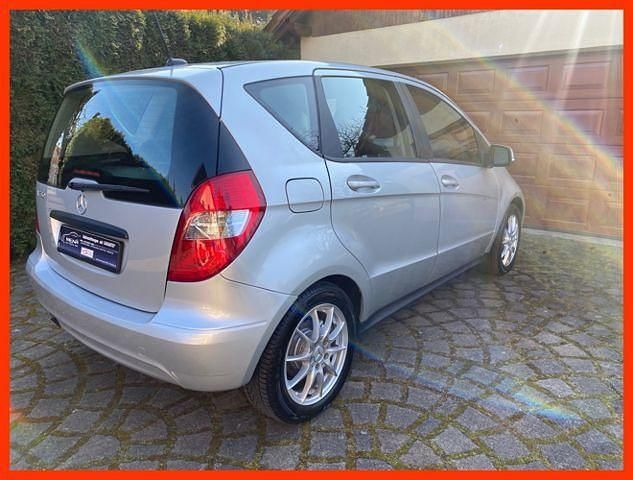 Gebraucht Mercedes A150 95 PS (69 kW) 2009 Silber (silber (polarsilber)) Limousine