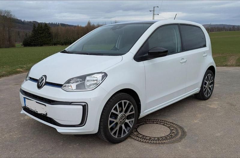 Gebraucht VW e-up! Style 61 kW (83 PS) 2021 Weiß Kleinwagen