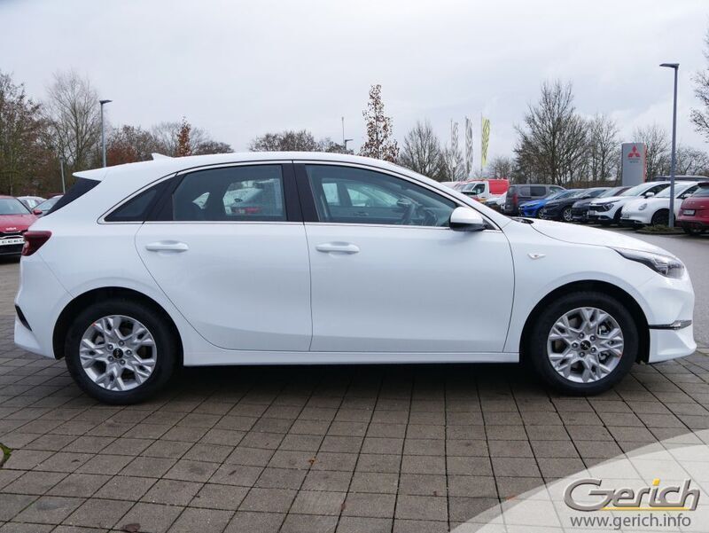 Gebraucht Kia Ceed Vision 101 PS (74 kW) 2022 Weiß Kleinwagen