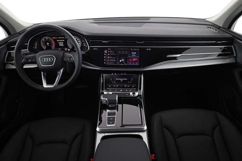 Neu Audi Q7 Basis 231 PS (169 kW) 2025 Samurai grau metallic SUV