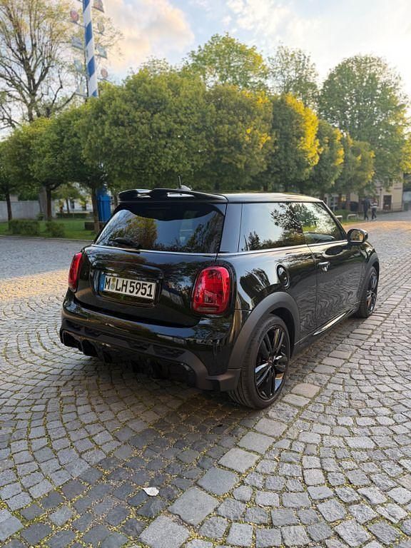 Gebraucht Mini John Cooper Works 136 PS (100 kW) 2021 Schwarz Kleinwagen
