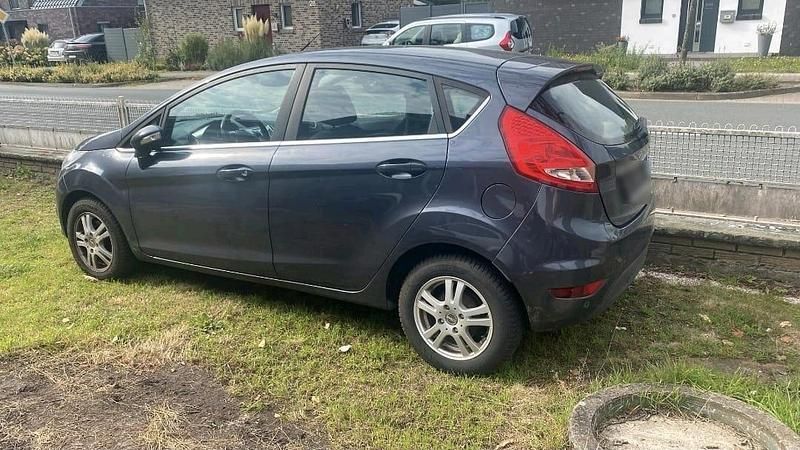 Gebraucht Ford Fiesta 82 PS (60 kW) 2009 Kleinwagen