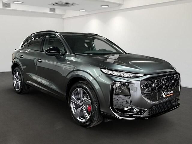 Gebraucht Audi Q3 Ambiente 150 PS (110 kW) 2025 Daytonagrau perleffekt SUV