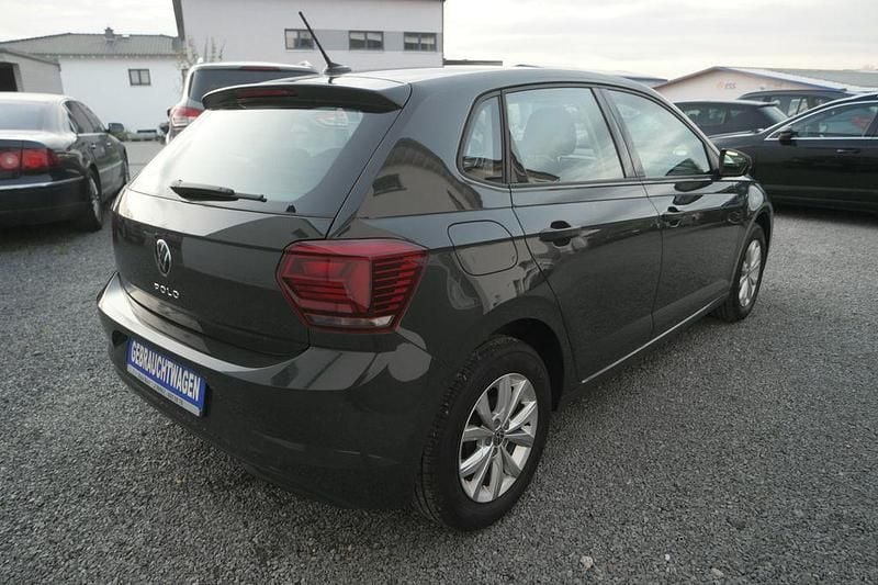 Gebraucht VW Polo Highline 95 PS (69 kW) 2021 Grau Limousine