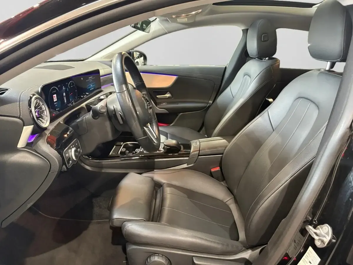 Gebraucht Mercedes CLA220 Progressive 190 PS (139 kW) 2022 Schwarz Limousine
