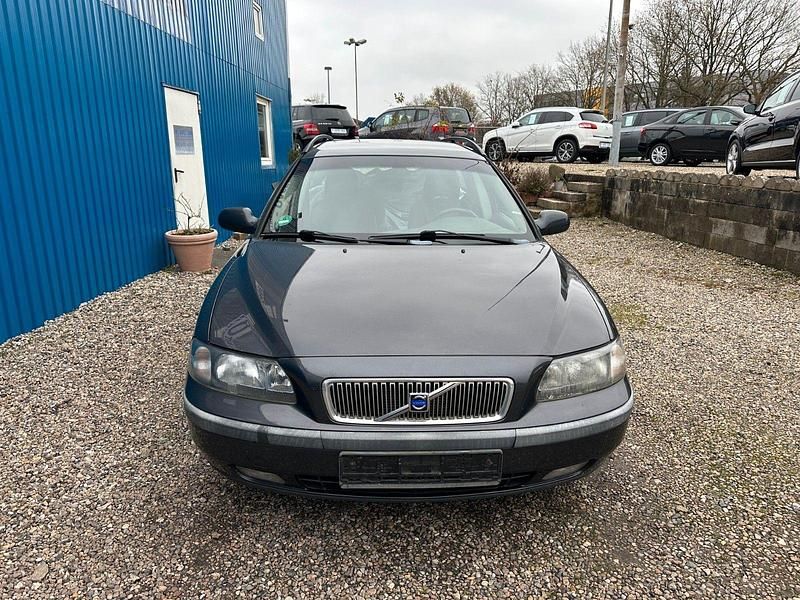 Gebraucht Volvo V70 Kinetic 140 PS (102 kW) 2001 Schwarz Kombi