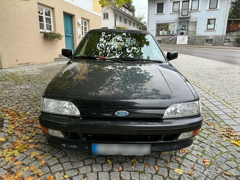 Gebraucht Ford Escort 131 PS (96 kW) 2025 Cabrio