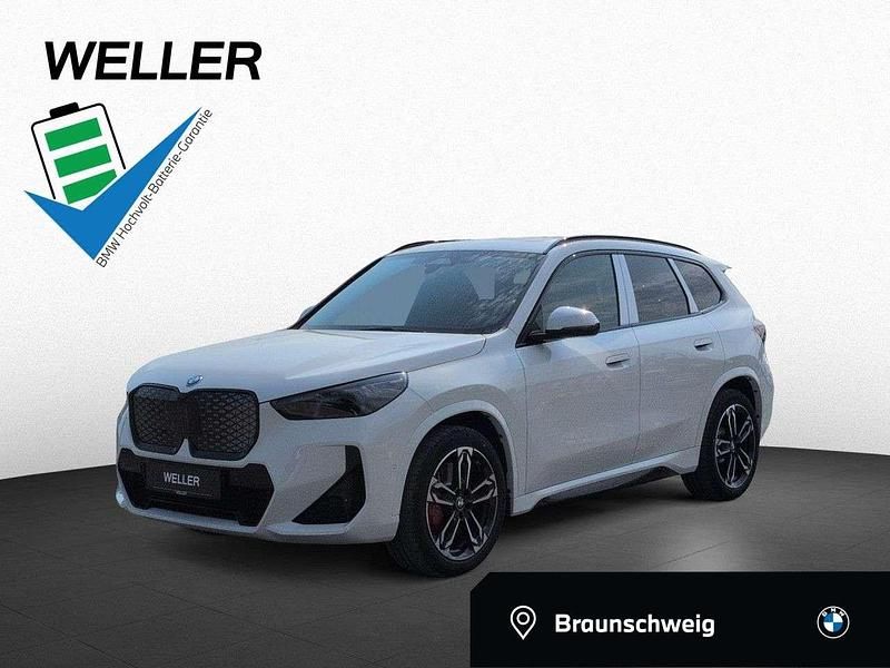 Alpinweiss Neu 2025 BMW iX1 Comfort Edition SUV | 54.690 € (Etwas zu teuer) - Bild 1/3