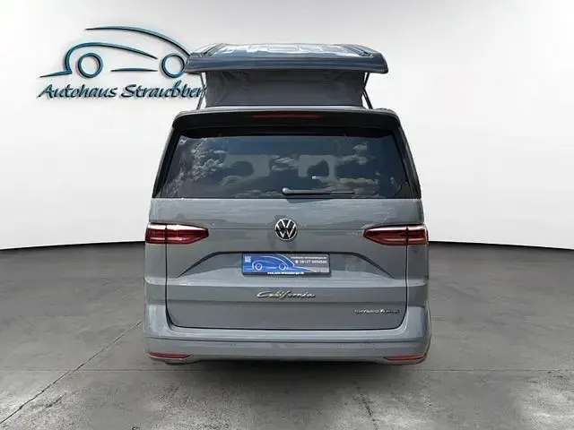 Gebraucht VW California Beach 177 PS (130 kW) 2025 Deep black Van