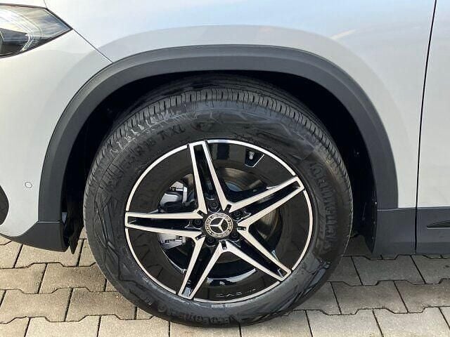 Gebraucht Mercedes EQA300 AMG line 167 kW (228 PS) 2024 Silber SUV