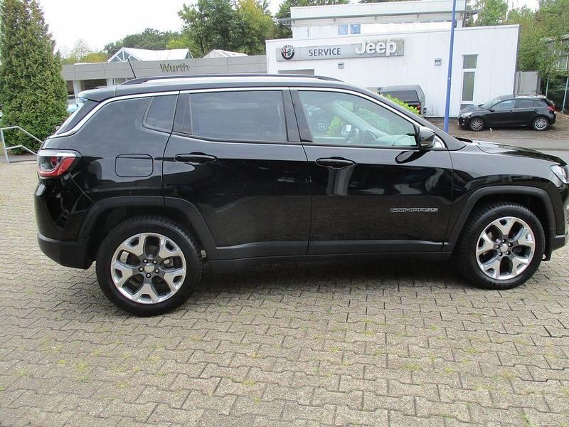 Gebraucht Jeep Compass Limited 140 PS (102 kW) 2018 Schwarz SUV