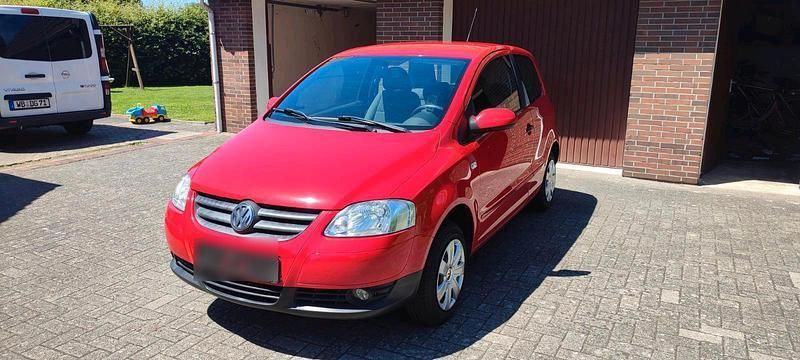 Gebraucht 2010 VW Fox Kleinwagen | 1.950 € - Bild 1/4