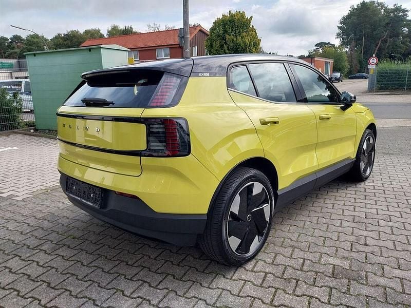 Gebraucht Volvo EX30 Plus 200 kW (272 PS) 2024 Moss yellow SUV