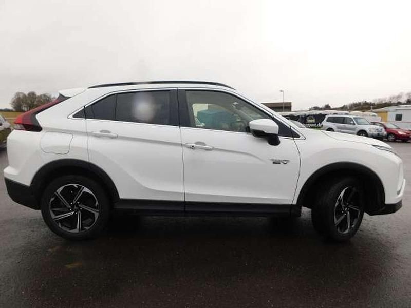 Gebraucht Mitsubishi Eclipse Cross Basis 98 PS (72 kW) 2021 Andenweiß SUV