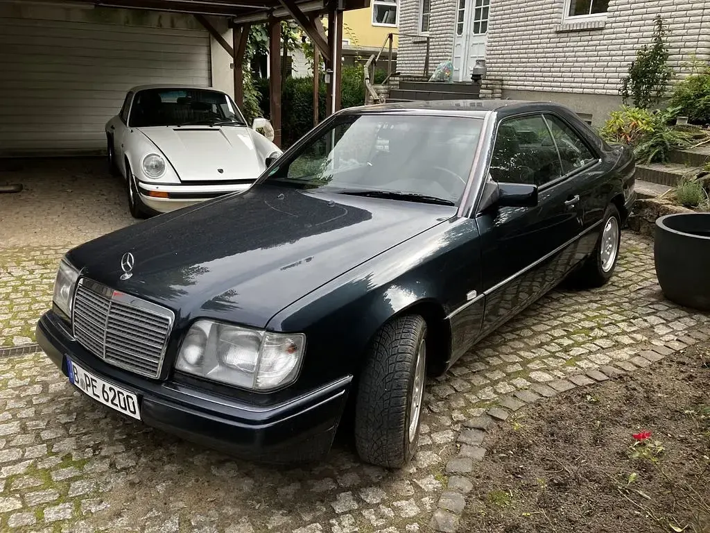 Gebraucht Mercedes E200 136 PS (100 kW) 1996 Blau Coupé