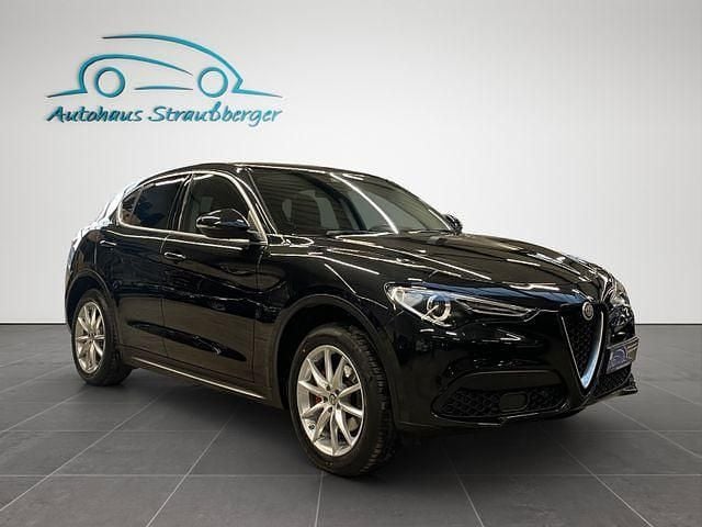 Gebraucht Alfa Romeo Stelvio Super 200 PS (147 kW) 2018 Schwarzkeine angabe SUV
