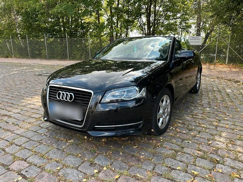 Schwarz Gebraucht 2011 Audi A3 Cabriolet Cabrio | 8.900 € (Guter Preis) - Bild 1/4
