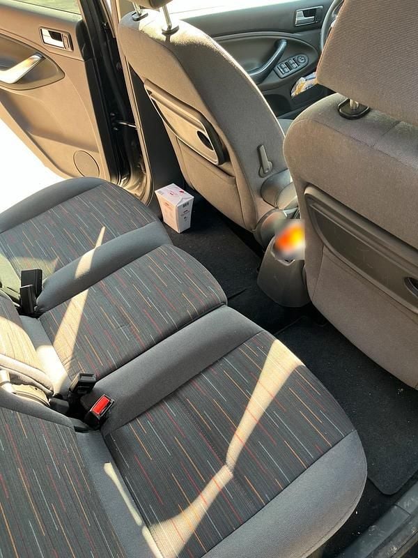 Gebraucht Ford C-MAX 101 PS (74 kW) 2010 Schwarz Van / Kleinbus