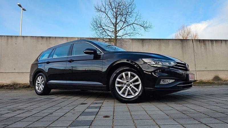 Gebraucht VW Passat Business 150 PS (110 kW) 2021 Schwarz Kombi