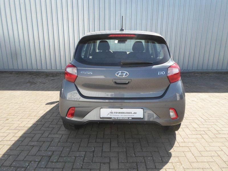 Gebraucht Hyundai i10 Trend 67 PS (49 kW) 2021 Grau Kleinwagen