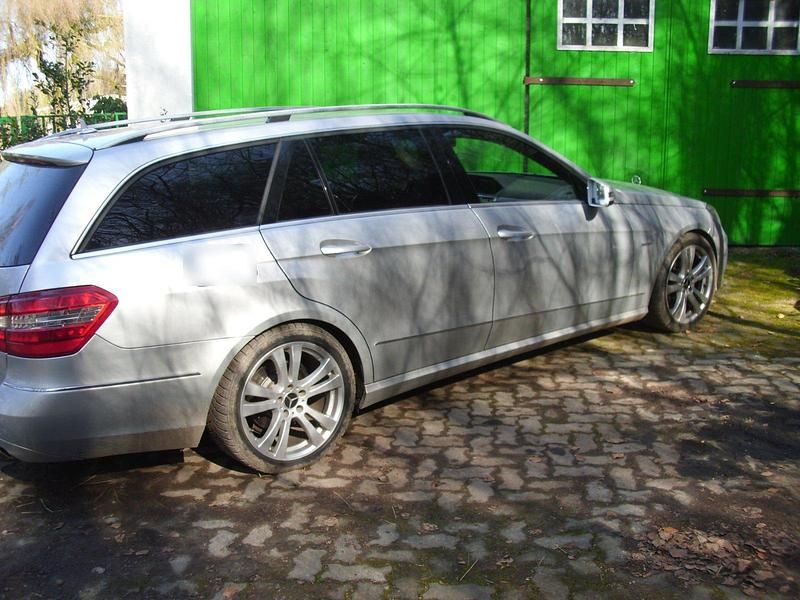 Gebraucht Mercedes E350 231 PS (169 kW) 2010 Kombi