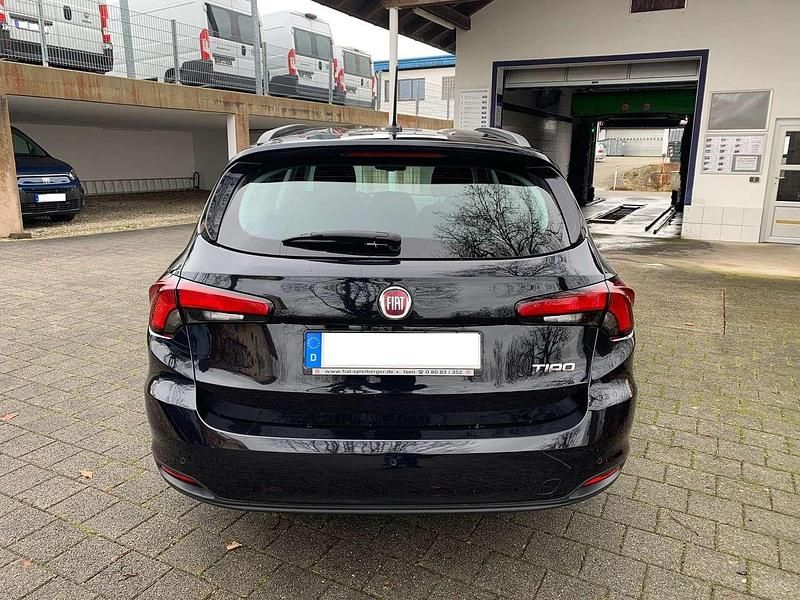 Gebraucht Fiat Tipo Mirror 120 PS (88 kW) 2019 Cinema schwarz metallic Kombi