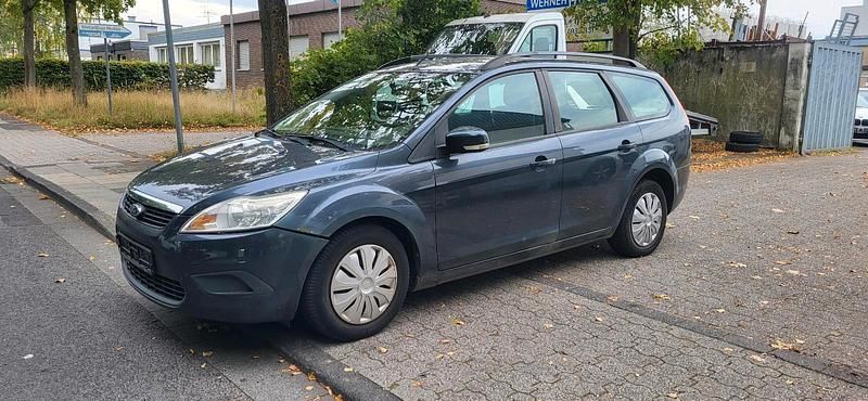 Blau Gebraucht 2008 Ford Focus Kombi | 990 € (Superpreis) - Bild 1/4