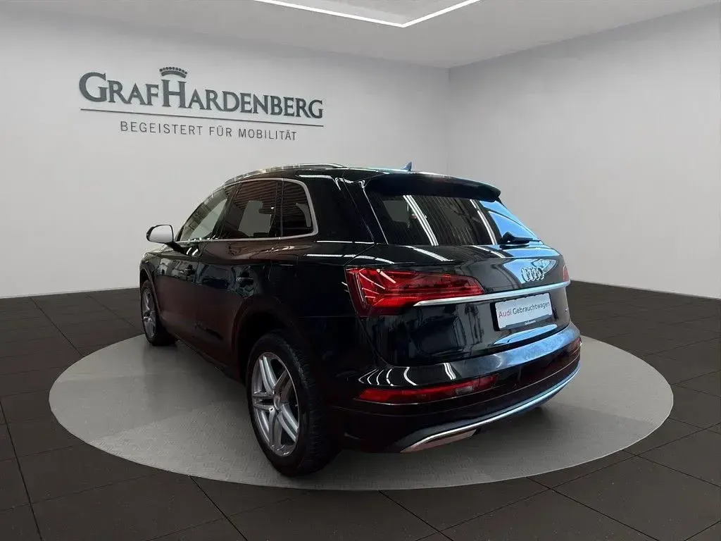 Gebraucht Audi Q5 S-Line 299 PS (219 kW) 2022 Mythosschwarz metallic SUV