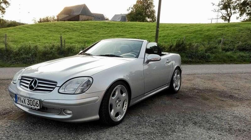 Silber Gebraucht 2000 Mercedes SLK230 Cabrio | 7.750 € (Etwas zu teuer) - Bild 1/4