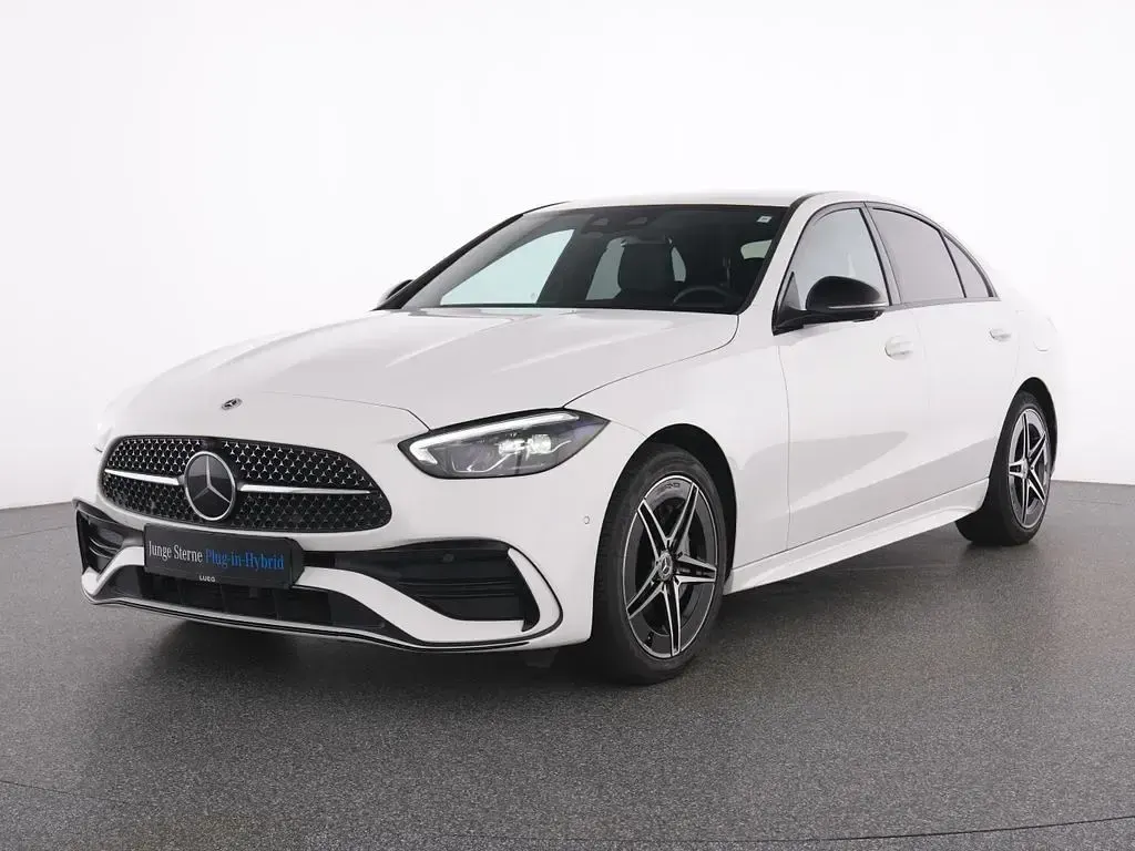 Gebraucht Mercedes C300e AMG 313 PS (230 kW) 2023 Weiß Limousine