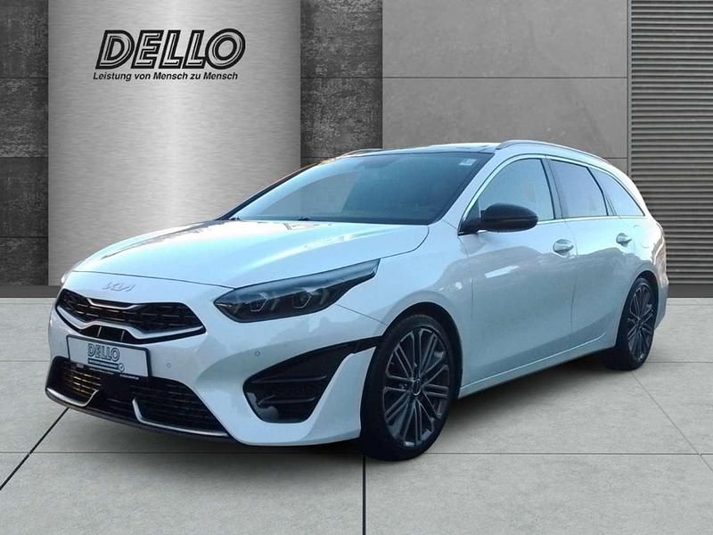 Weiß Gebraucht 2023 Kia Ceed Sportswagon GT-Line Kombi | 20.970 € - Bild 1/4