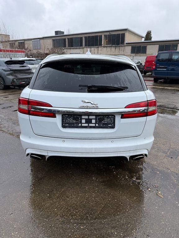 Gebraucht Jaguar XF Sportbrake 241 PS (177 kW) 2013 Weiß Kombi