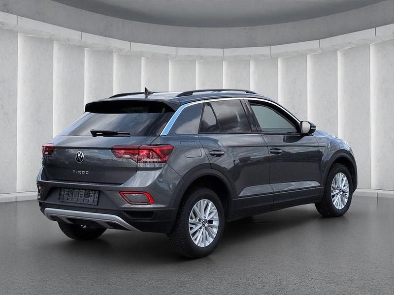 Gebraucht VW T-Roc Life 116 PS (85 kW) 2024 Grau SUV