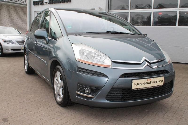 Grau Gebraucht 2010 Citroën C4 Picasso Tendance Van / Kleinbus | 5.498 € (Teuer) - Bild 1/4