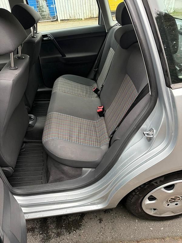 Gebraucht VW Polo 75 PS (55 kW) 2005 Silber Kleinwagen